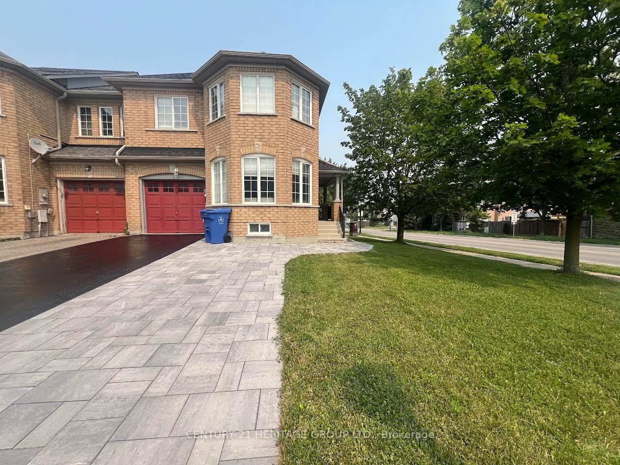 109 Bonshaw Avenue Newmarket Ontario Canada Rent residential   Best Ontario Homes