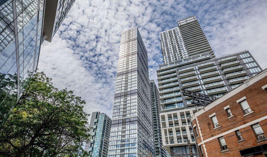 702 - 181 Dundas Street E Toronto Ontario Canada Rent residential Brian Matthews RE/MAX Realtron Realty Inc., Brokerage *