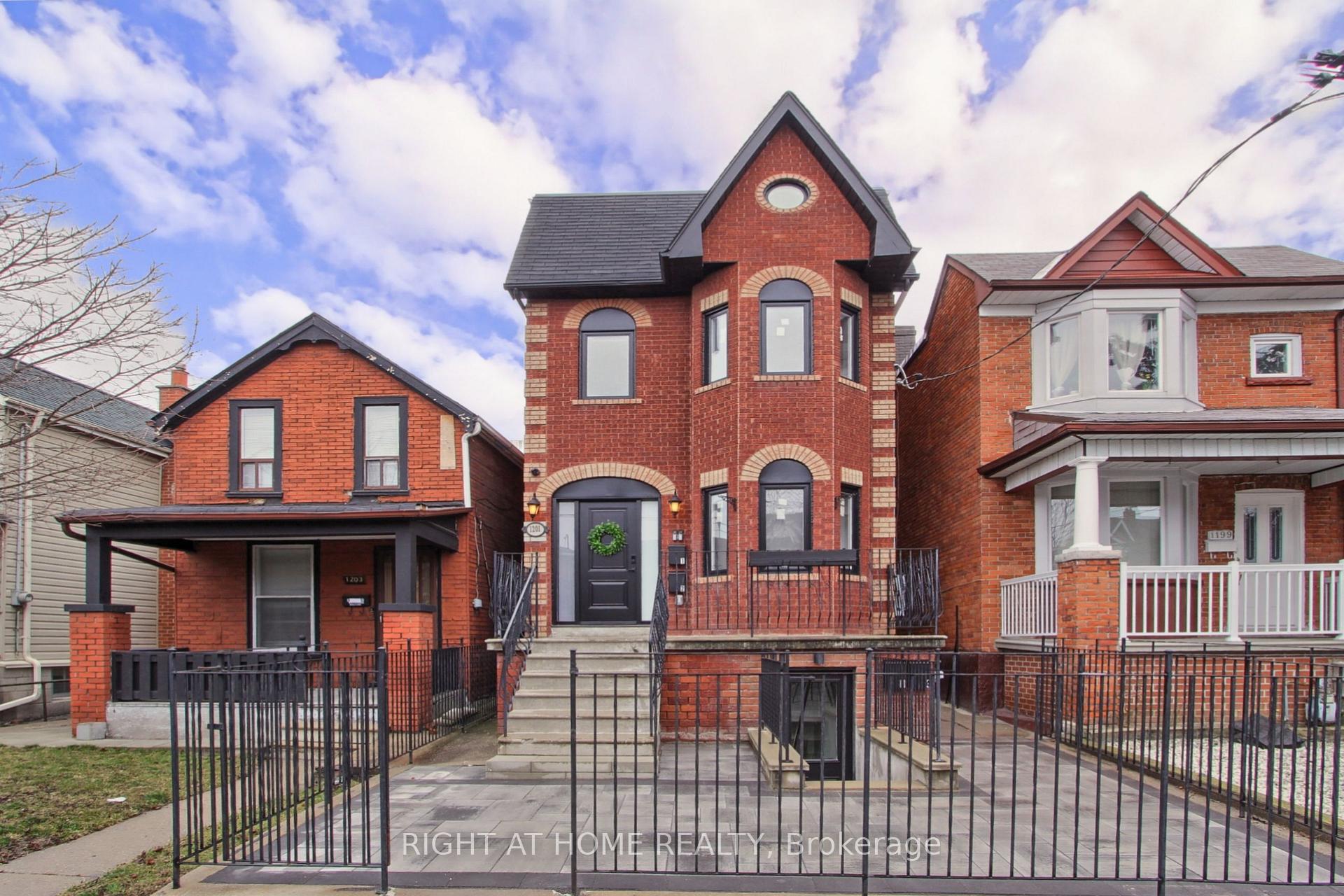 Unit 4 - 1201 Dovercourt Road Toronto Ontario Canada Rent residential Ali Jahangir Right at Home Realty, Brokerage*