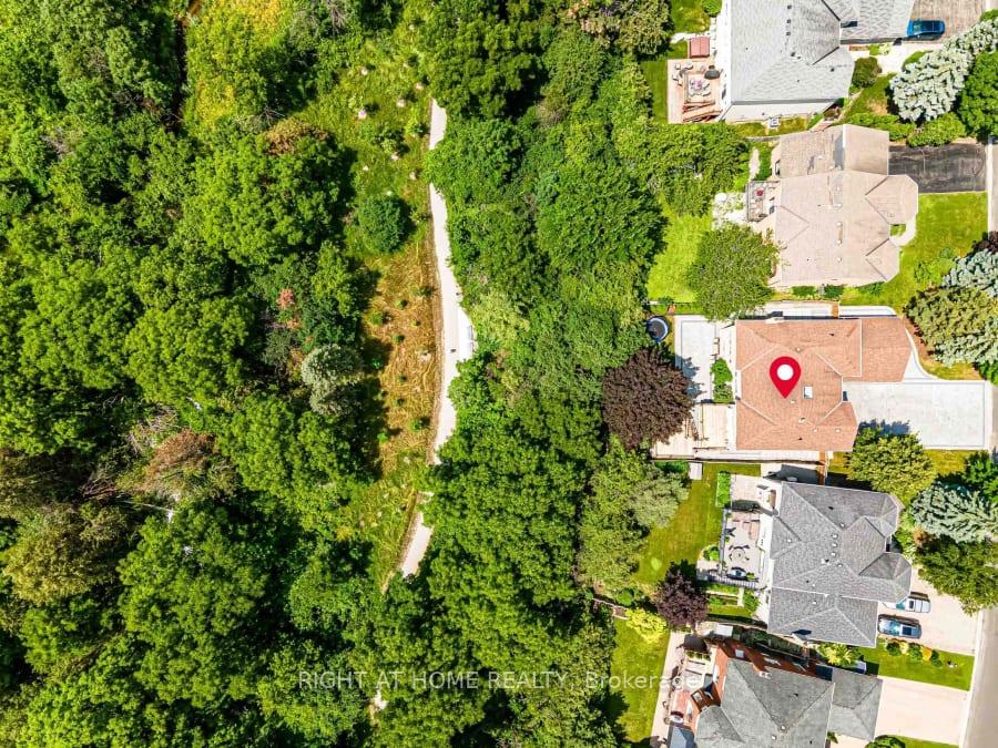 35 Harmony Hill Crescent Richmond Hill Ontario Canada Sale residential TATIANA ROLINSKY Re/Max YOUR COMMUNITY REALTY
