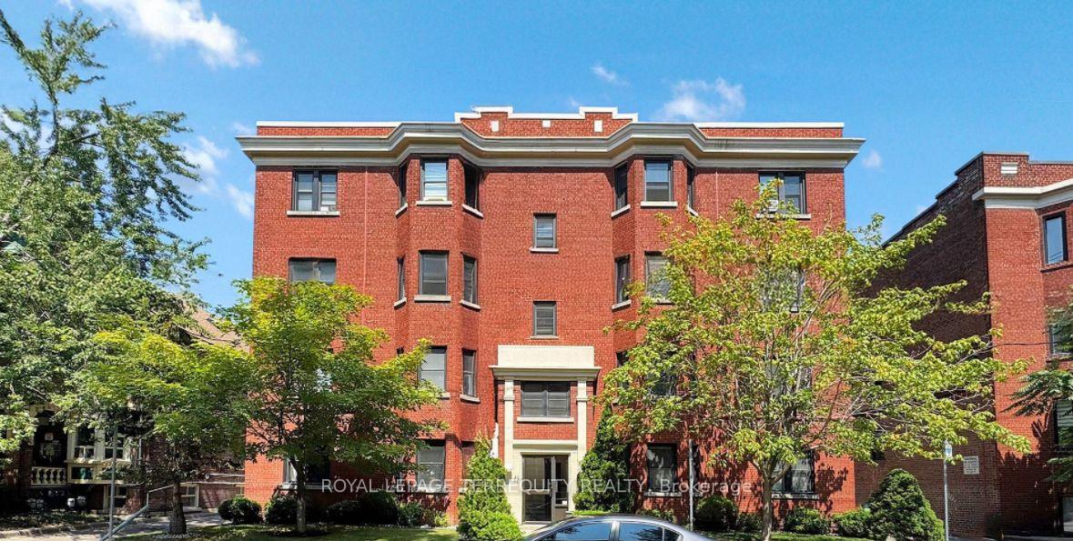 10 - 42 Barton Avenue Toronto Ontario Canada Rent residential Yuriy Balko Royal LePage Terrequity Realty Brokerage*