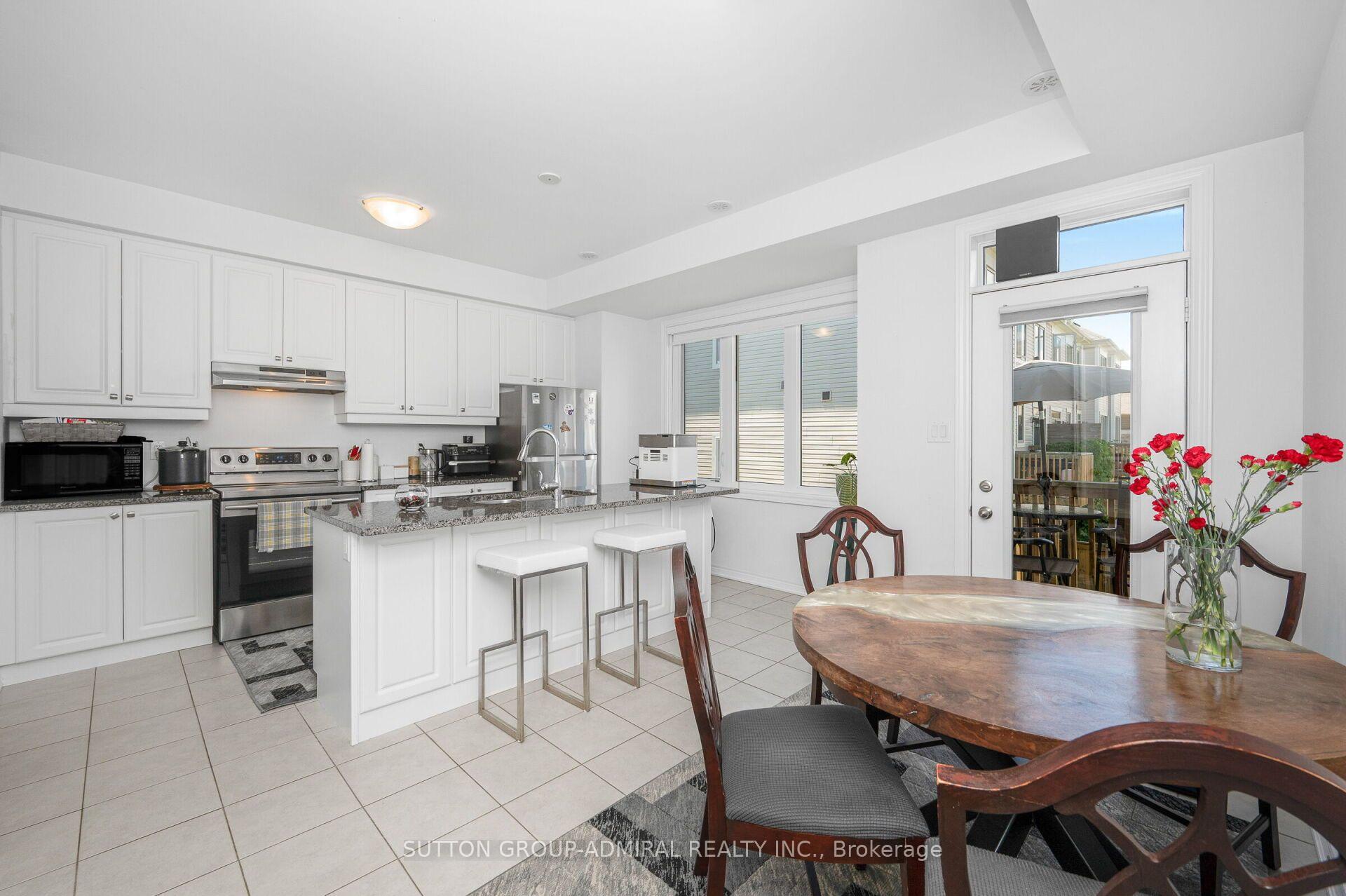 82 Hibiscus Lane Hamilton Ontario Canada Sale residential Dennis Klein Sutton Group-Admiral Realty Inc., Brokerage *