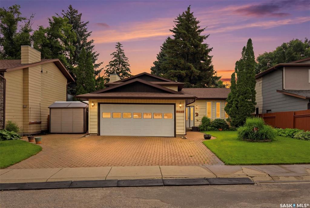 233 Kellins PLACE Saskatoon Saskatchewan Canada Sale residential Troy Walkington Realty Executives Saskatoon