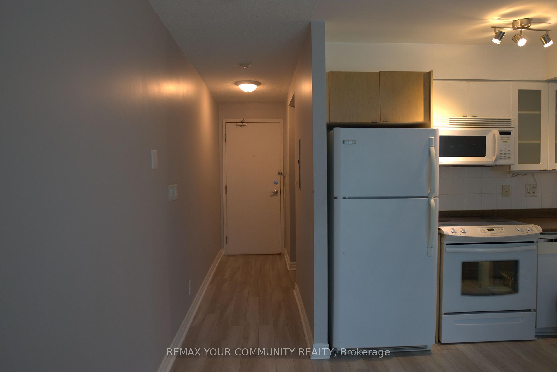 329 - 600 Fleet Street E Toronto Ontario Canada Rent residential Rohani Ramdhine Re/Max Your Community Realty, Brokerage