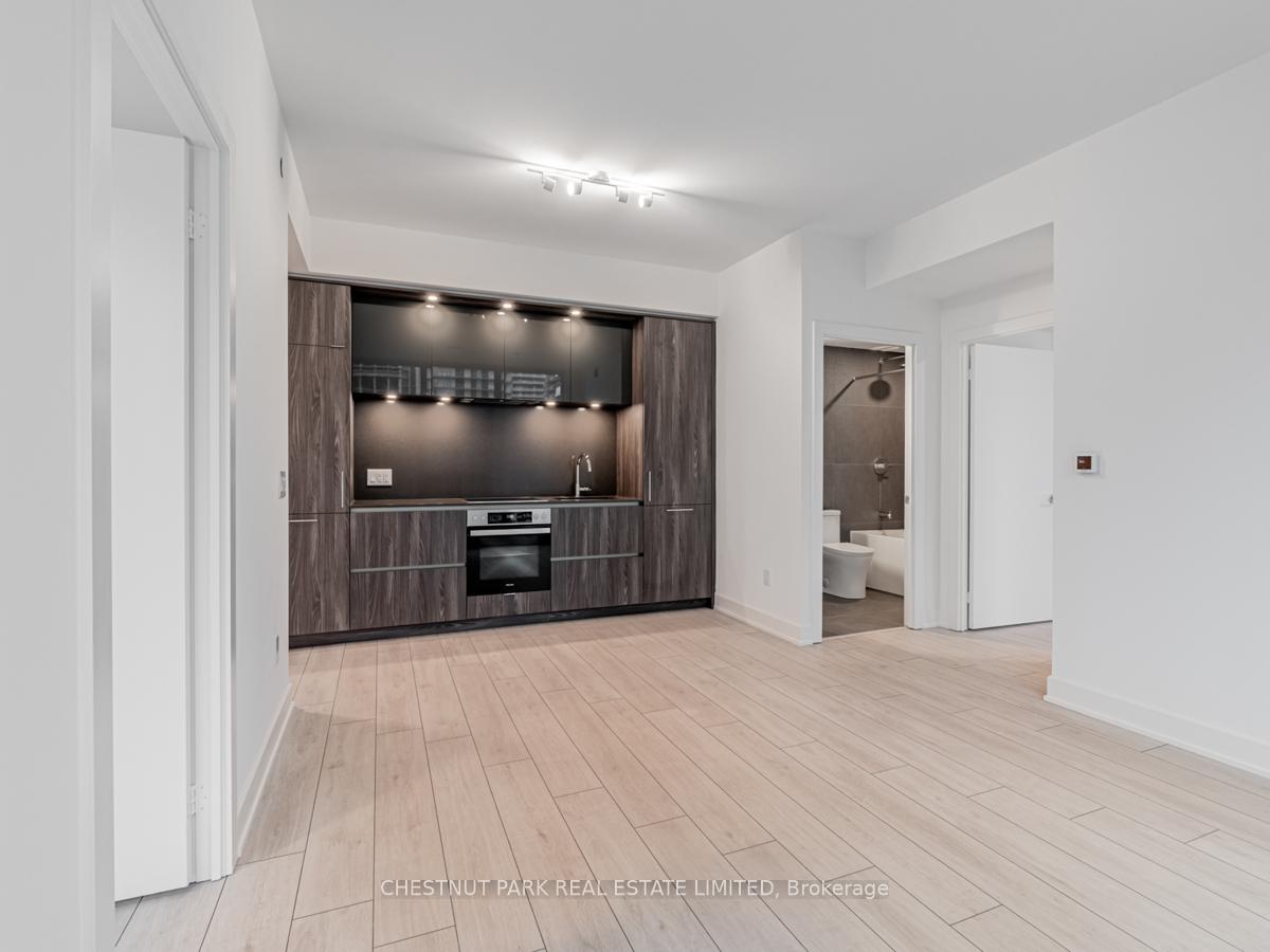 2 Bedroom Apartment/Flat's Image 8