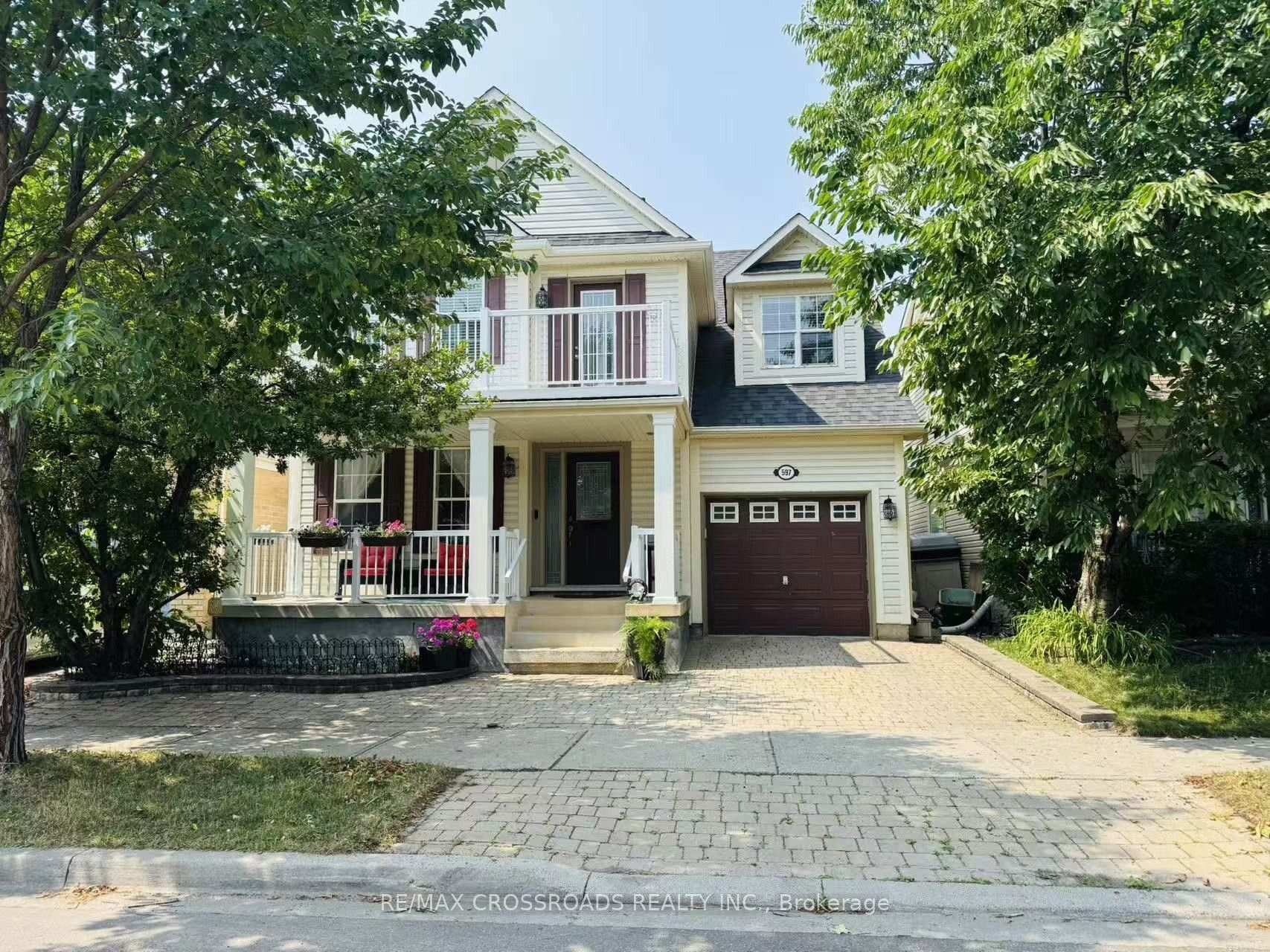 597 Caverhill Crescent Milton Ontario Canada Sale residential   RE/MAX CROSSROADS REALTY INC. Brokerage