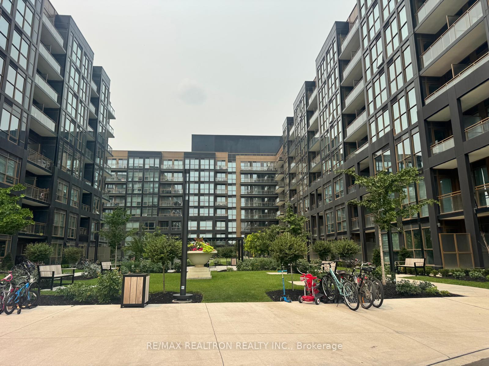 639 - 2343 Khalsa Gate E Oakville Ontario Canada Rent residential Thiru Nirahulan RE/MAX REALTRON REALTY INC., BROKERAGE*