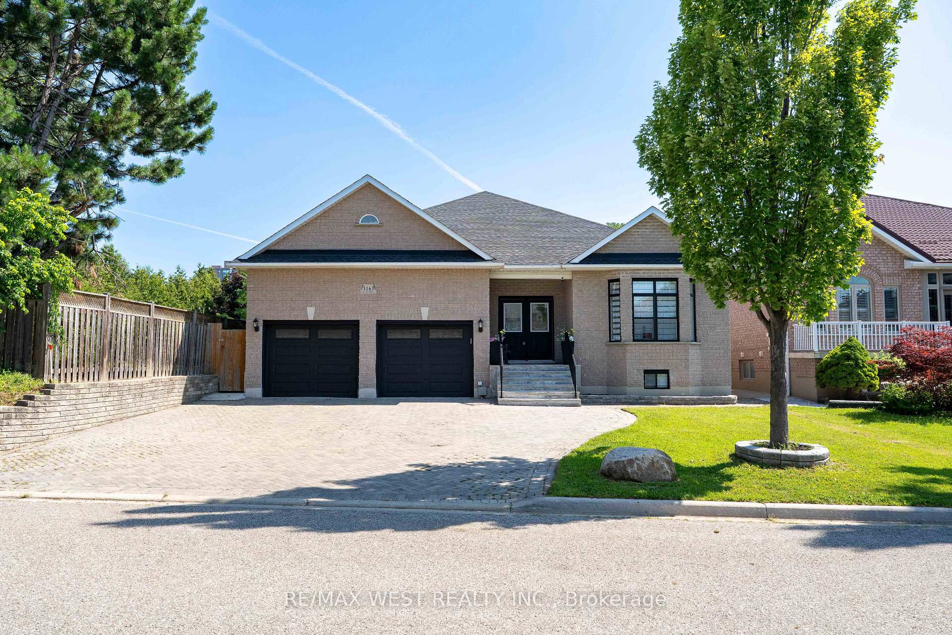 3163 Rolling Stone Court Mississauga Ontario Canada Sale residential HARRY SARVAIYA RE/MAX West Realty Inc., Brokerage *