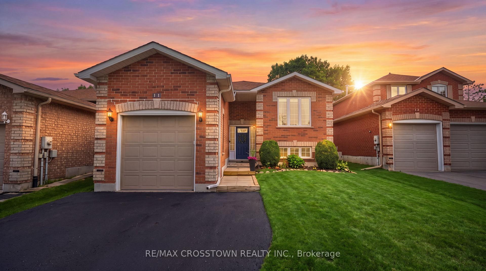 11 Revelstoke Court Barrie Ontario Canada Sale residential Jason Gavadza Keller Williams Referred Urban Realty, Brokerage*