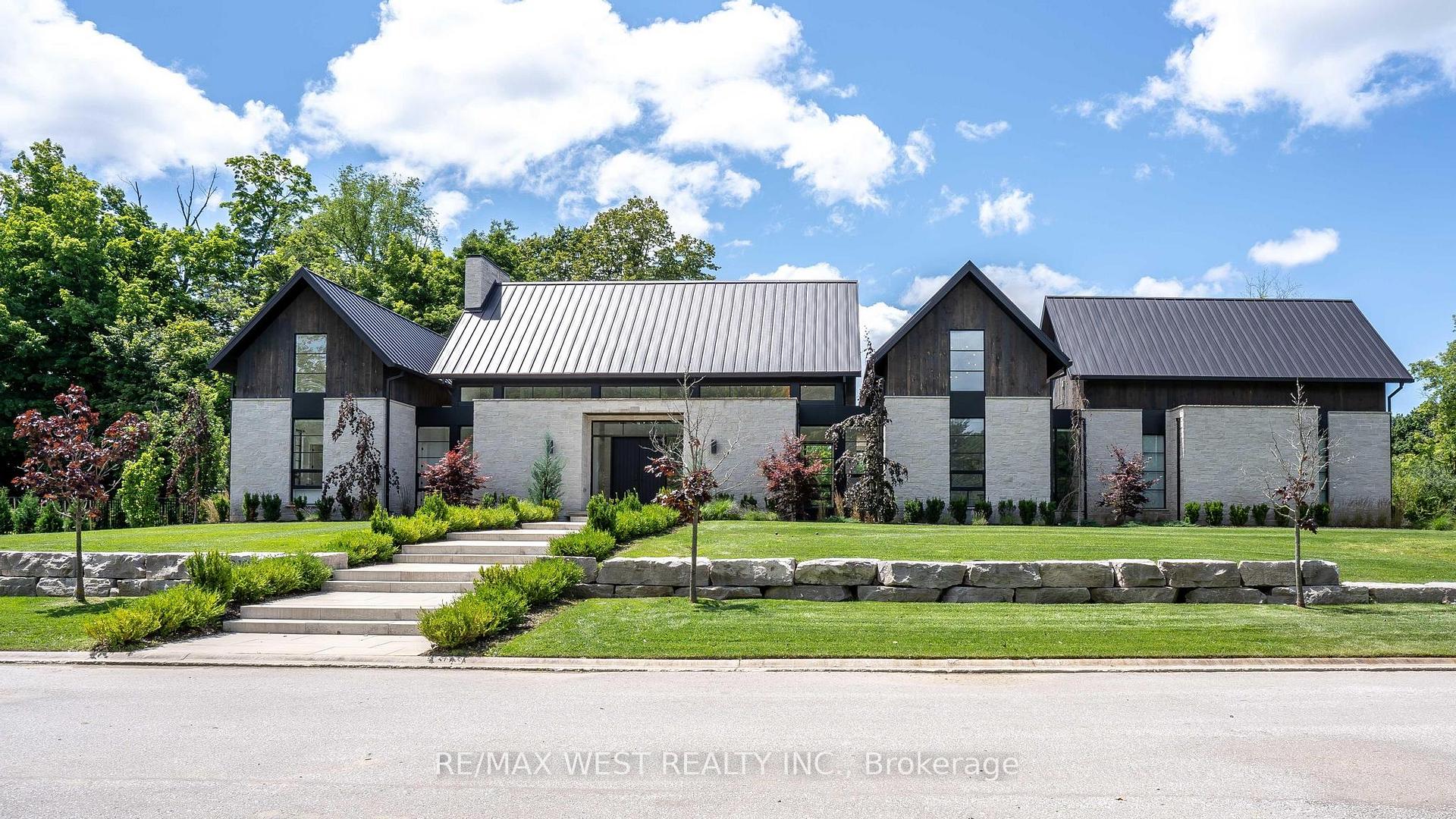 3819 Deer Trail London South Ontario Canada Sale residential Lee Dias RE/MAX West Realty Inc., Brokerage *