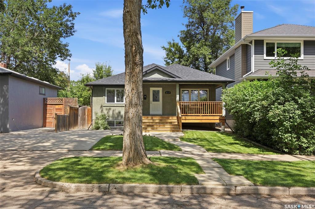 217 Isabella STREET E Saskatoon Saskatchewan Canada Sale residential Troy Walkington Realty Executives Saskatoon