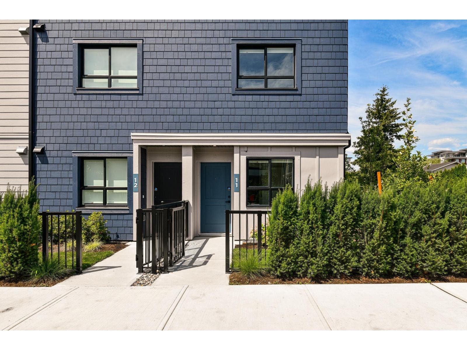 19 33525 KINGSTON AVENUE Abbotsford British Columbia Canada Sale residential Kirandeep Gill Coldwell Banker Executives Realty