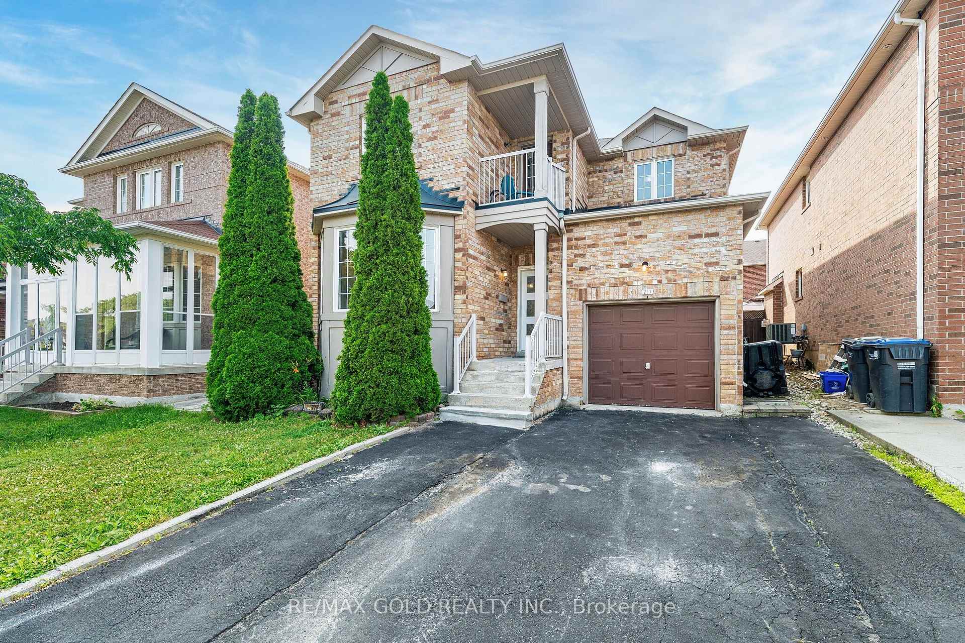 77 Schooner Drive Brampton Ontario Canada Sale residential Ray Datta RE/MAX Gold Realty Inc., Brokerage