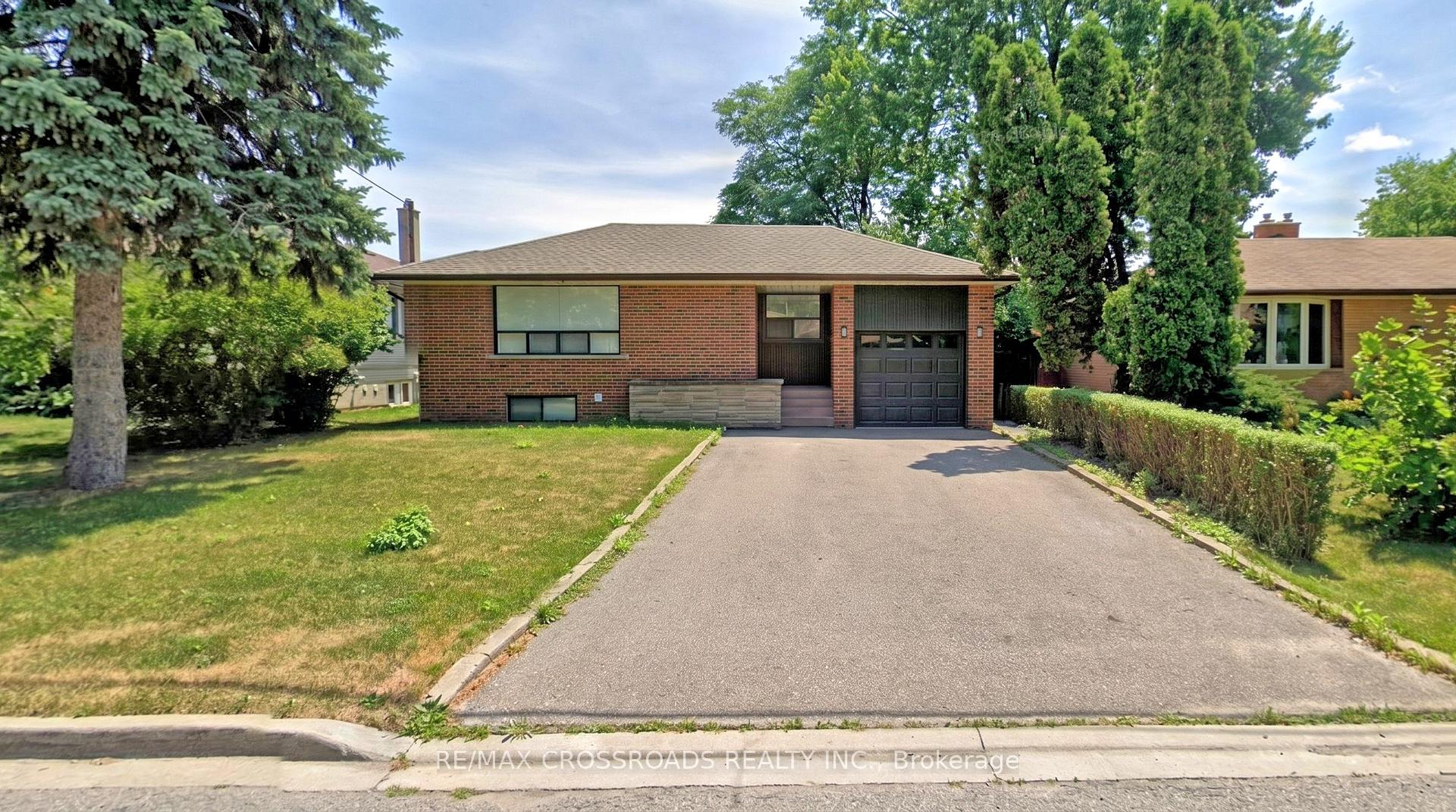Lower - 186 Driscoll Road Richmond Hill Ontario Canada Rent residential   RE/MAX CROSSROADS REALTY INC. Brokerage