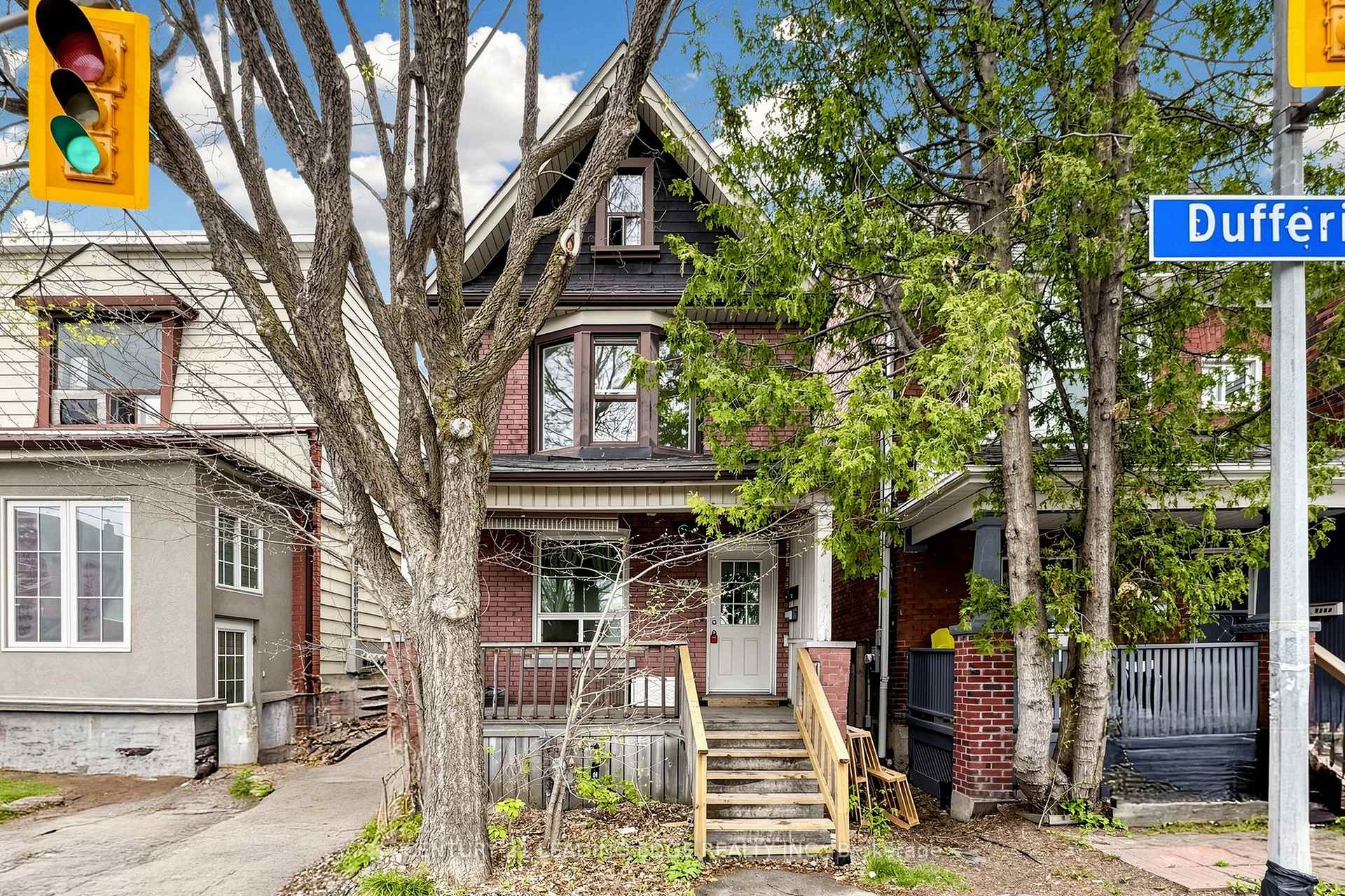 1132 DUFFERIN Street Toronto Ontario Canada Sale residential Mary Pinelli Royal LePage Signature Realty, Brokerage*