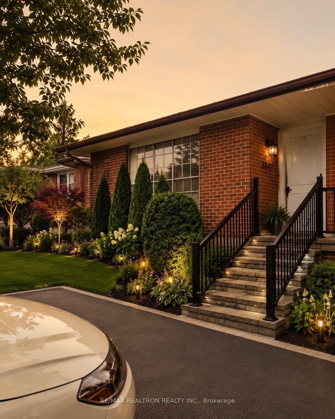 439 Wilson Road N Oshawa Ontario Canada Rent residential Thiru Nirahulan RE/MAX REALTRON REALTY INC., BROKERAGE*