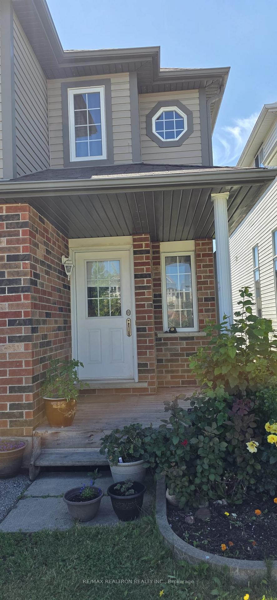 123 Westmeadow Drive Kitchener Ontario Canada Rent residential Baiju Vijayaraghavan Brokerage Information: Not available, please contact website owner