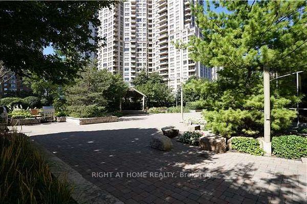 1408 - 310 Burnhamthorpe Road W Mississauga Ontario Canada Rent residential Marta Oliveira Right at Home Realty, Brokerage*
