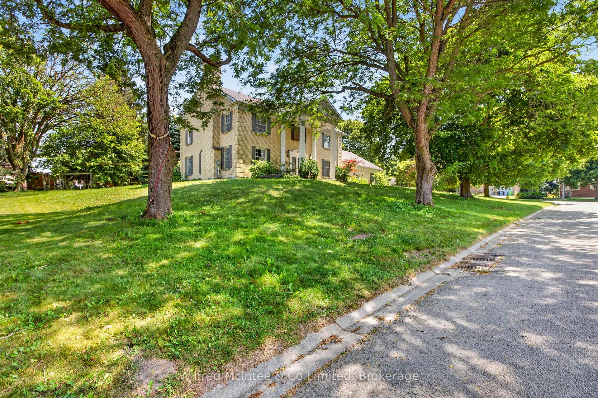 1 Remington Drive North Huron Ontario Canada Sale residential Mac Ferris Wilfred Mcintee & Co. Ltd., Brokerage* (Southampton)