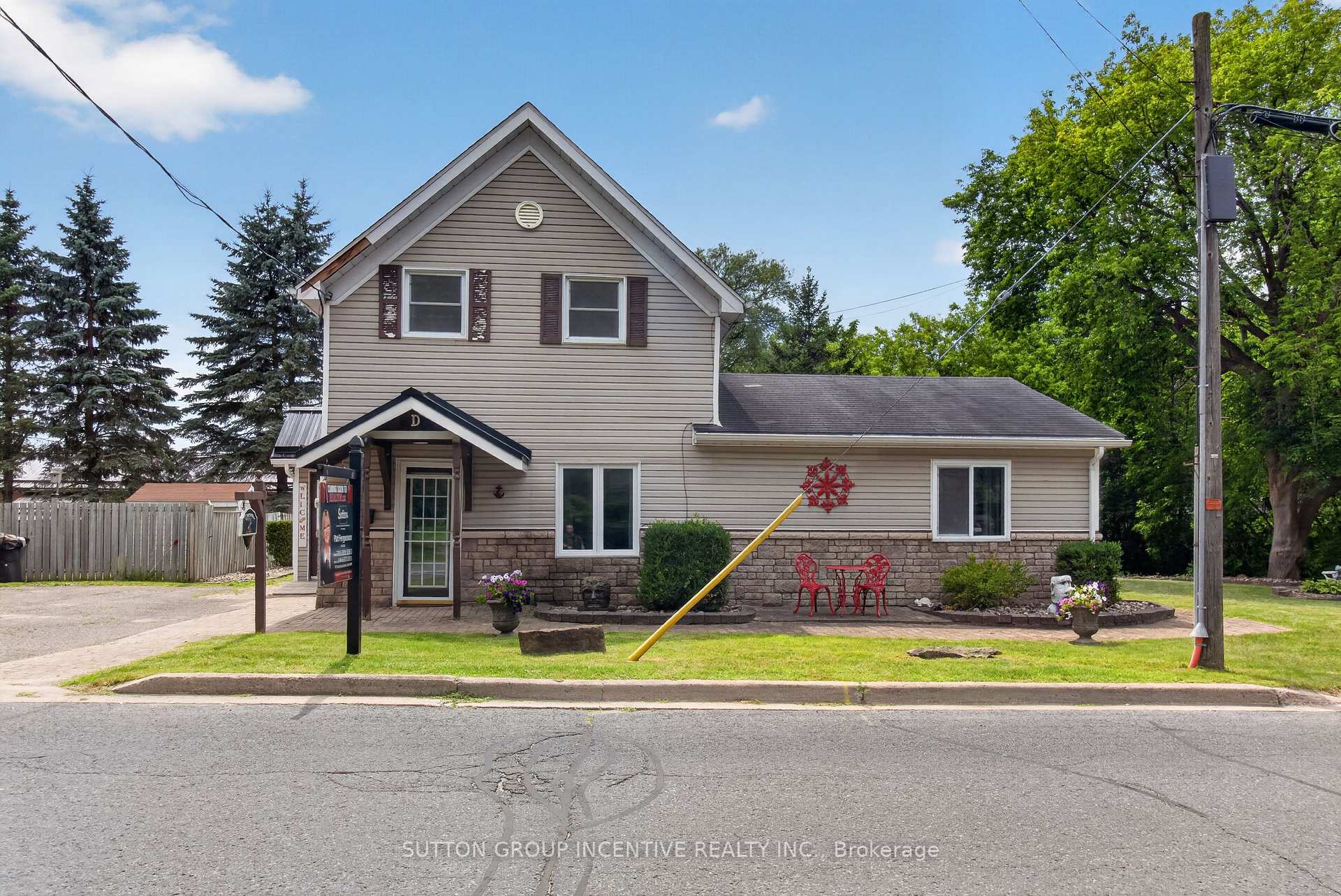 190 Bartholomew Street Brockville Ontario Canada Sale residential   HomeLife/DLK Real Estate Ltd., Brokerage*