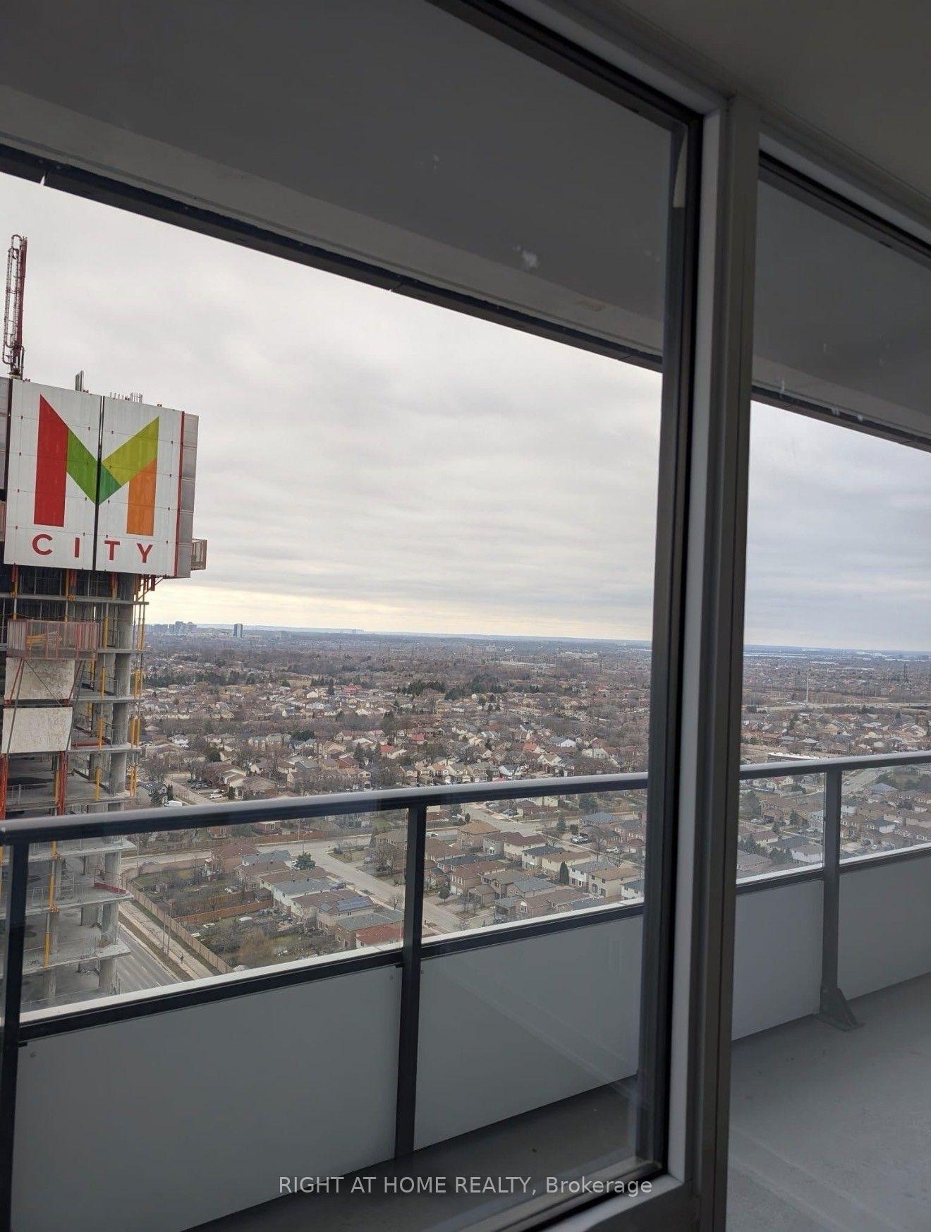 2312 - 448 Burnhamthorpe Road Mississauga Ontario Canada Rent residential Viktoria Levieva Right at Home Realty, Brokerage*