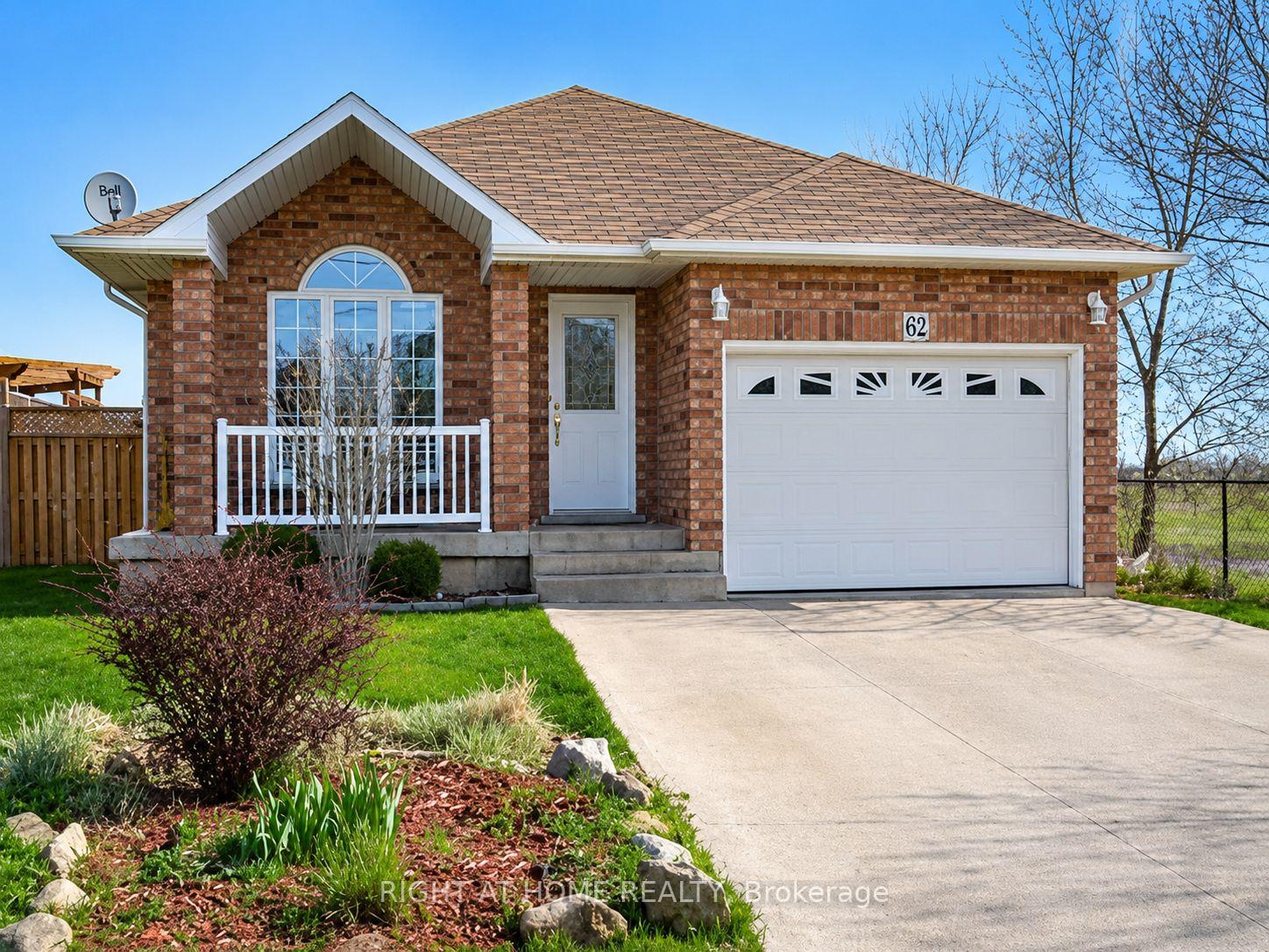 Lower - 62 Highland Road W Stoney Creek Ontario Canada Rent residential Marta Oliveira Right at Home Realty, Brokerage*