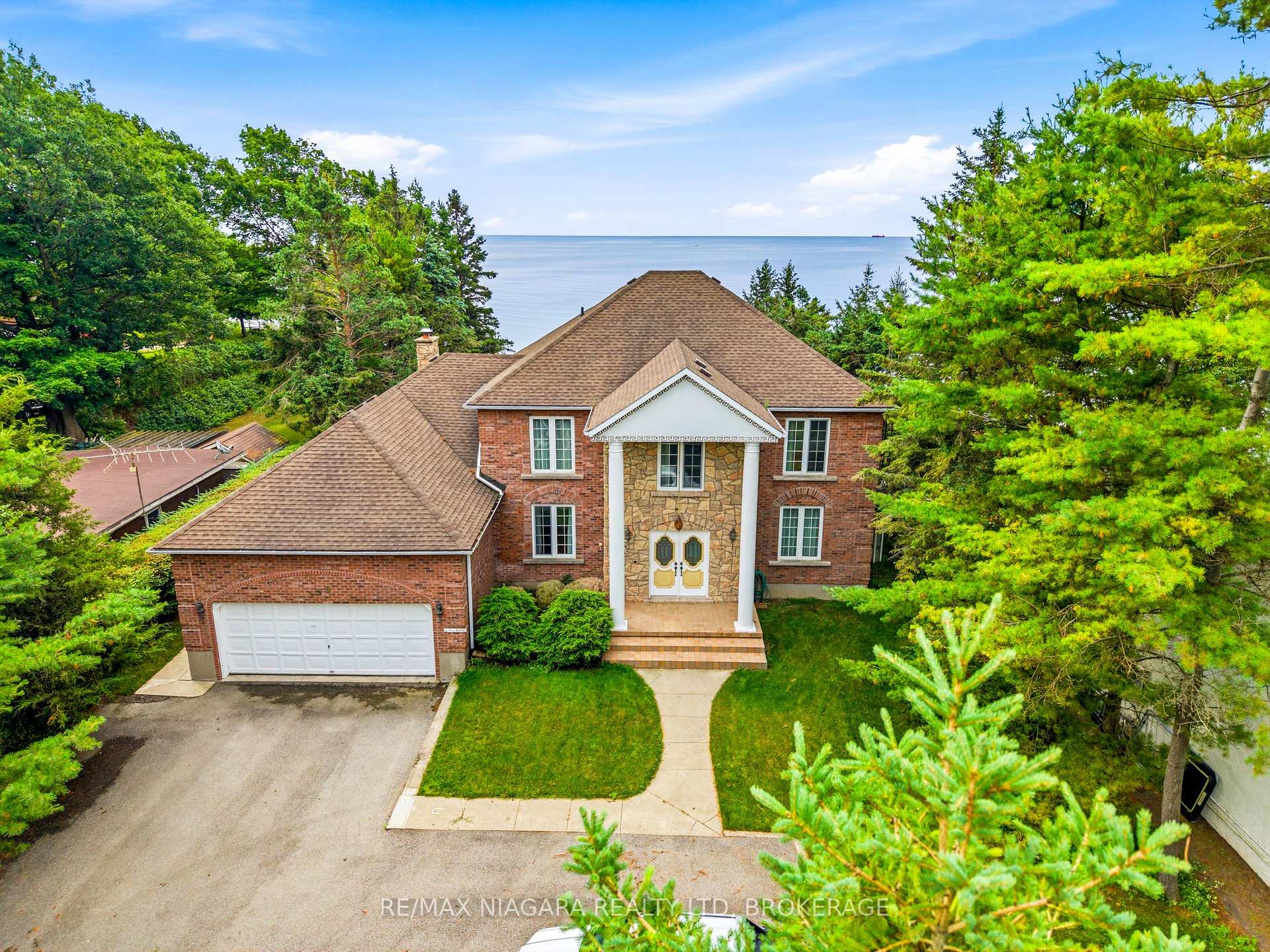 599 Lakeshore Road E Port Colborne Ontario Canada Sale residential Ken Lampman COLDWELL BANKER ADVANTAGE REAL ESTATE INC, BROKERAGE*