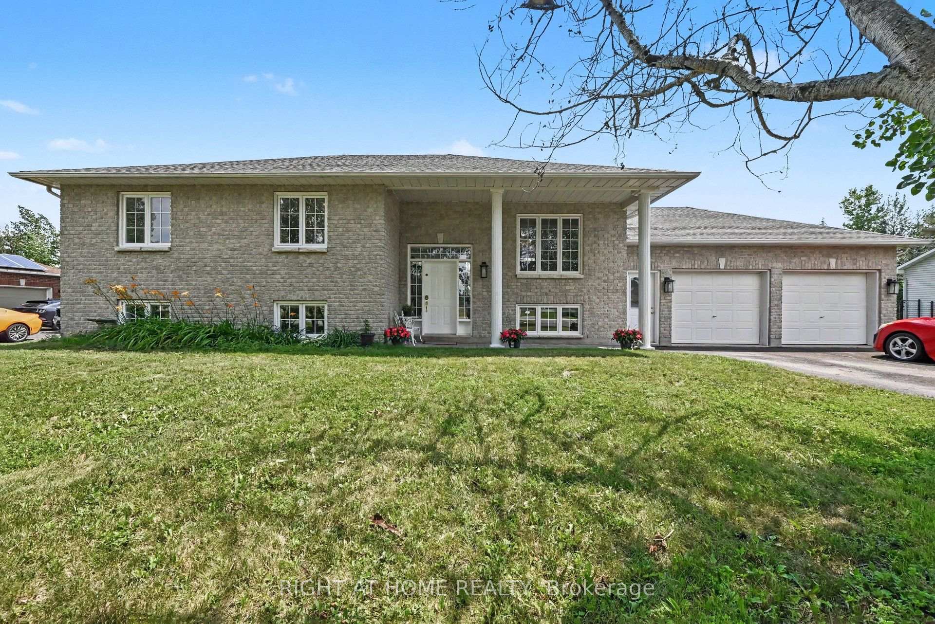 1588 Scottanne Street Ottawa Ontario Canada Sale residential Xidong Fu Right at Home Realty, Brokerage*