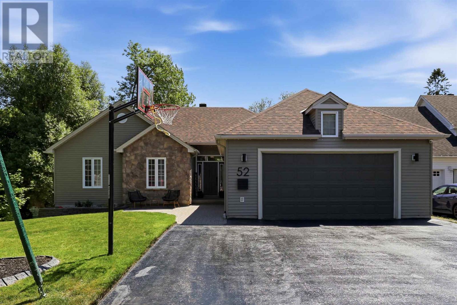 52 Borron AVE Sault Ste. Marie Ontario Canada Sale residential Steve & Pat McGuire Exit Realty True North, Brokerage*