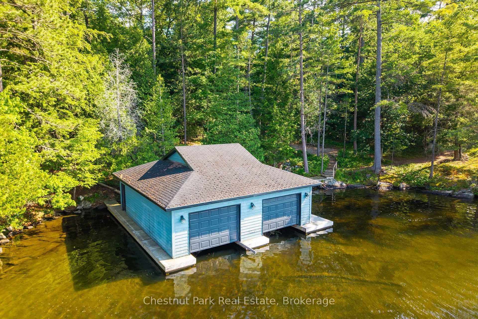 4 Bedroom Single Family Home/House's Image 32