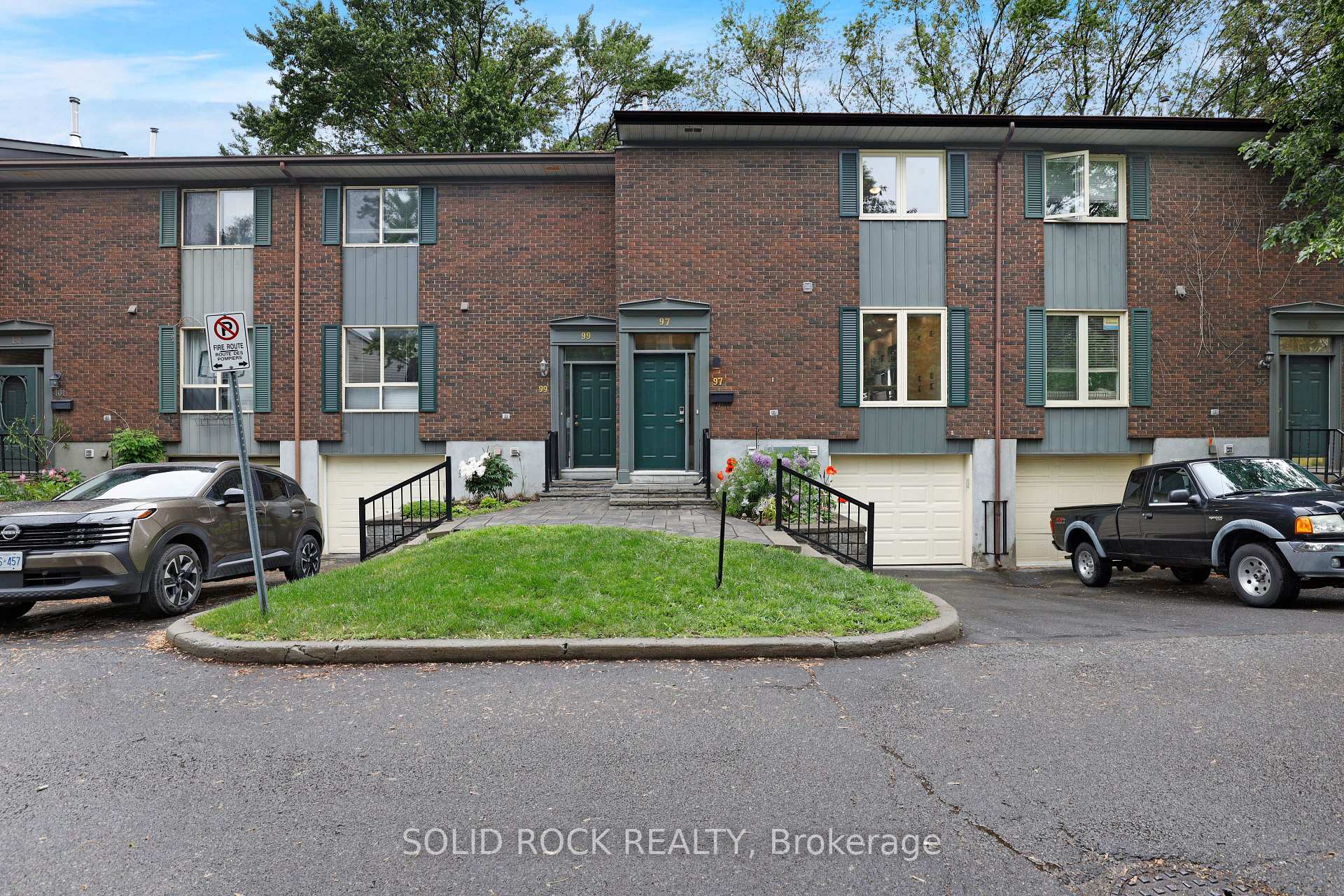 61 - 97 Beachview Private Ottawa Ontario Canada Sale residential Angelika Rosato Right at Home Realty, Brokerage*