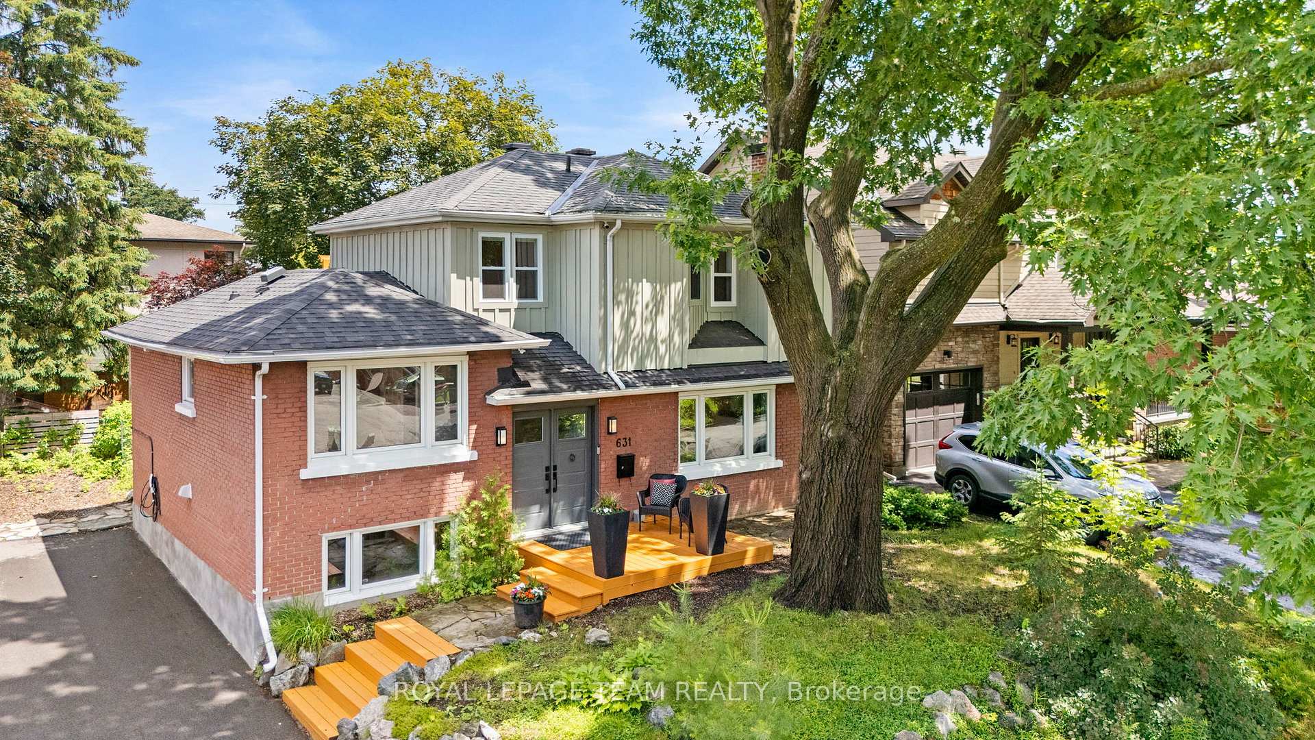 631 Courtenay Avenue Ottawa Ontario Canada Sale residential Angelika Rosato Right at Home Realty, Brokerage*