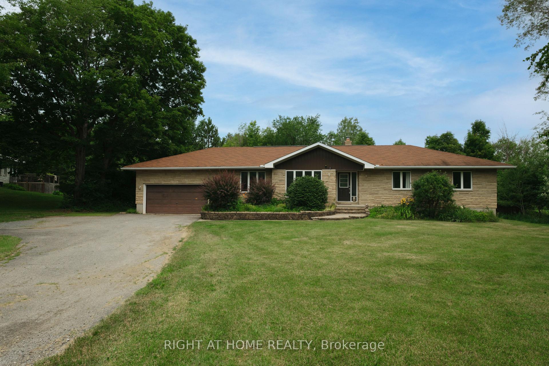 306 Lynx Hollow Drive Mississippi Mills Ontario Canada Sale residential Xidong Fu Right at Home Realty, Brokerage*
