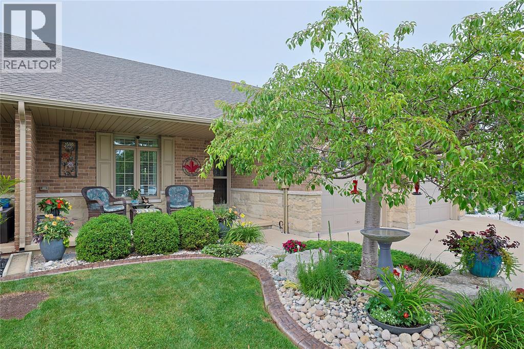 248 BENTLEY COURT Sarnia Ontario Canada Sale residential Linda Miller RE/MAX PRIME PROPERTIES UNIQUE GROUP, BROKERAGE