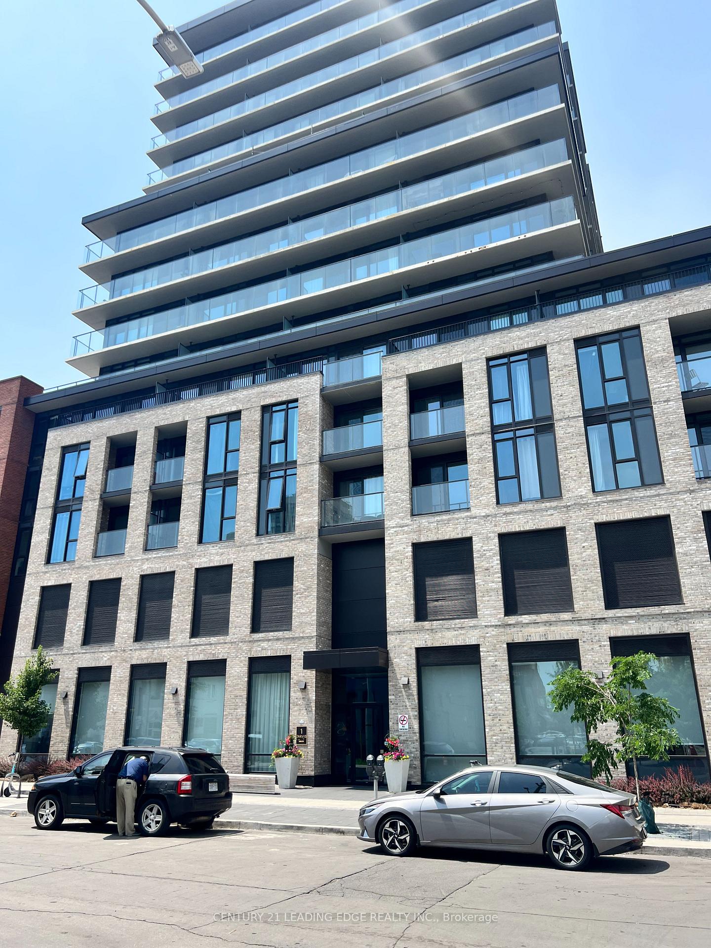 1510 - 1 Jarvis Street Hamilton Ontario Canada Rent residential Vishal Sood Century 21 Leading Edge Realty Inc., Brokerage *