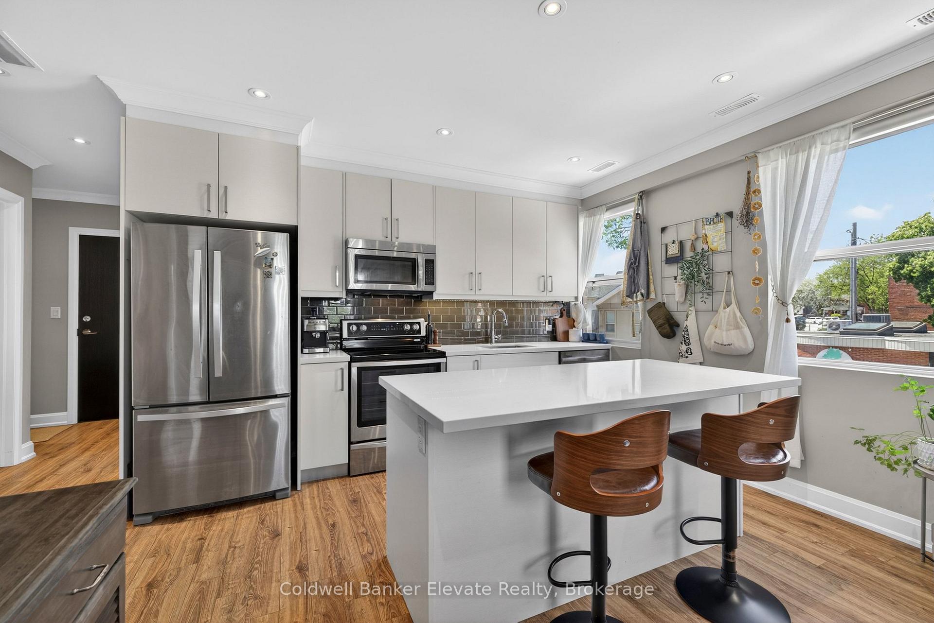 205 - 2 King Street W Hamilton Ontario Canada Sale residential William (Bill) Kovacs Right at Home Realty, Brokerage*