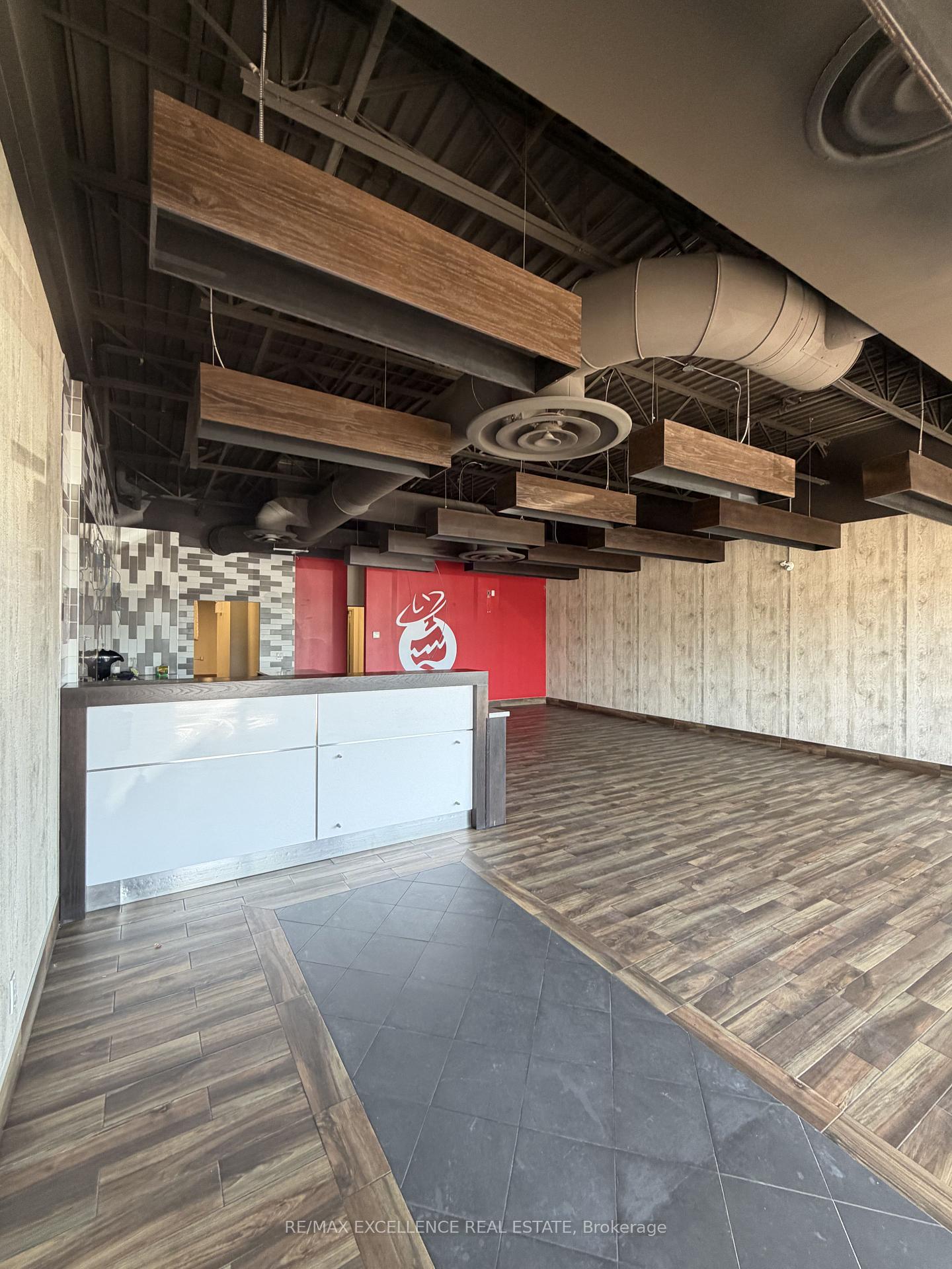 3 - 25 Woodbine Downs Boulevard Toronto Ontario Canada Lease commercial Sophia Roy Incom New Demo Office