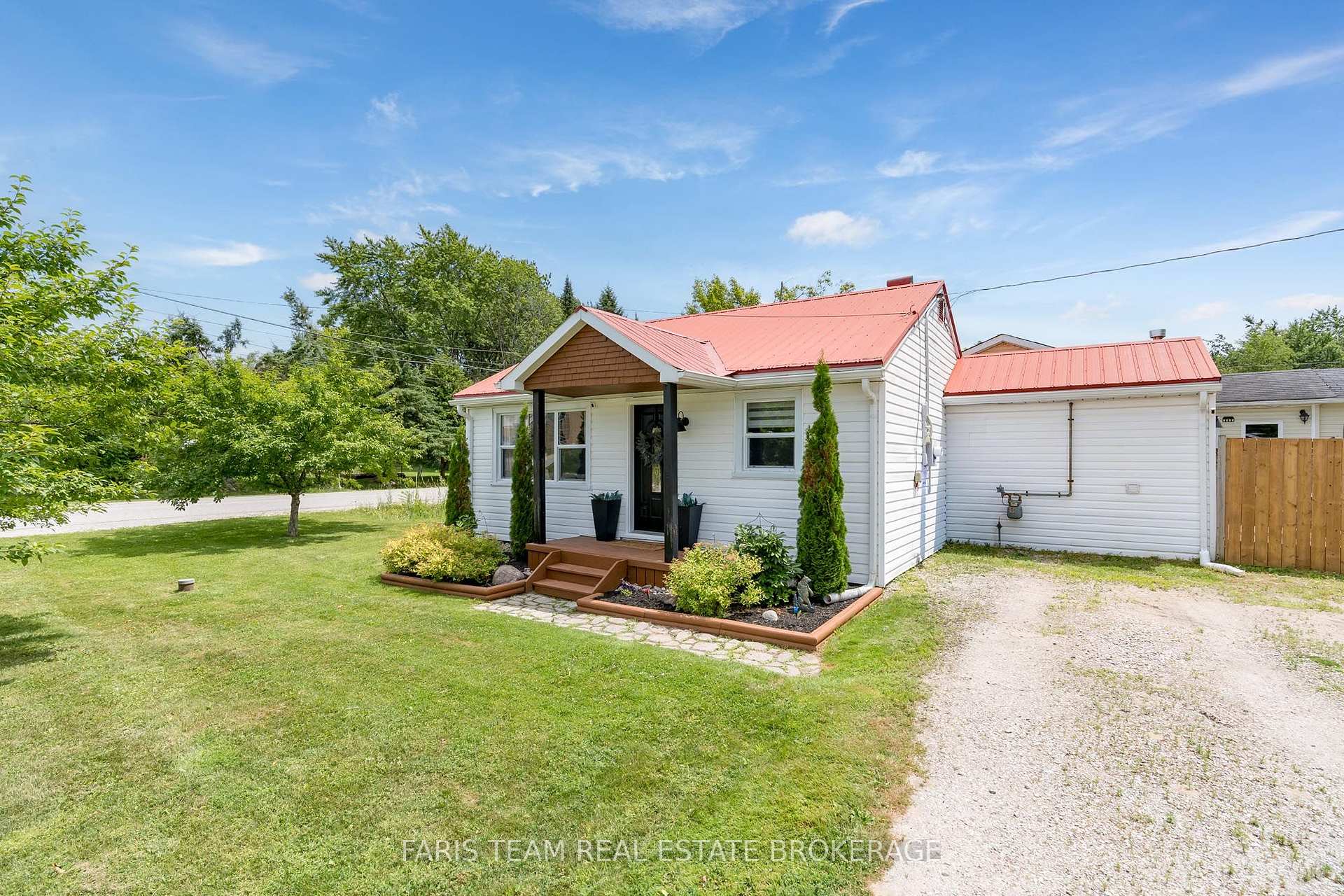 2721 Cumberland Road Severn Ontario Canada Sale residential Becky Spencer Keller Williams Experience Realty, Brokerage*