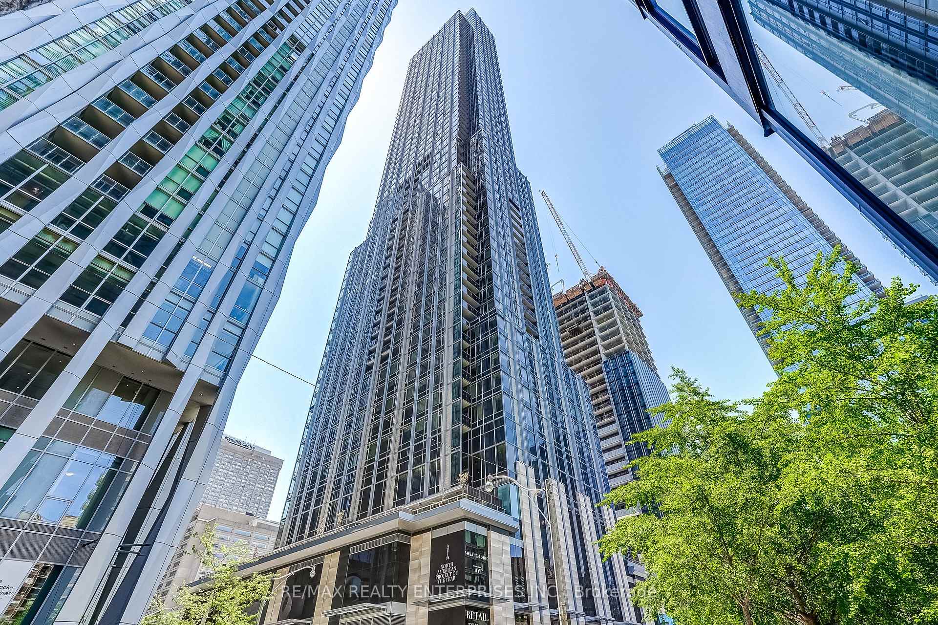 2409 - 11 Yorkville Avenue Toronto Ontario Canada Sale residential Charlene De Silva RE/MAX REALTY ENTERPRISES INC.