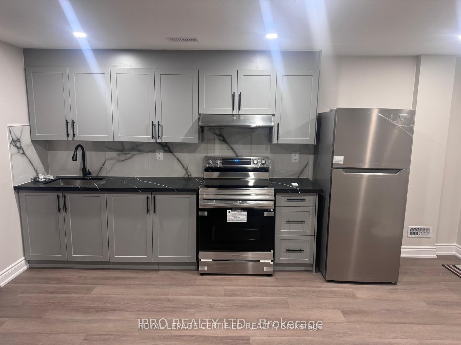 40 Beachville Circle Brampton Ontario Canada Rent residential Florina Craiu-Botan Royal Lepage Certified Realty, Brokerage*