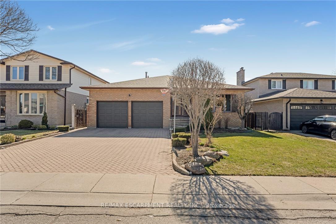 36 Skylark Drive Hamilton Ontario Canada Sale residential The Kazan Realty Group