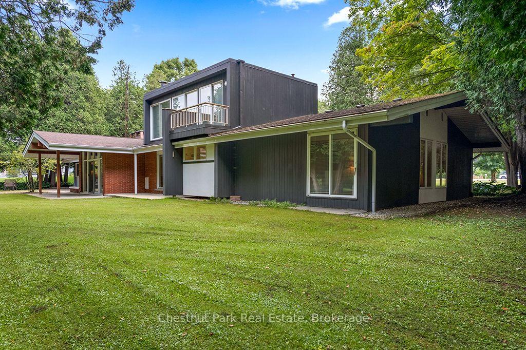 5 Bedroom Single Family Home/House's Image 40