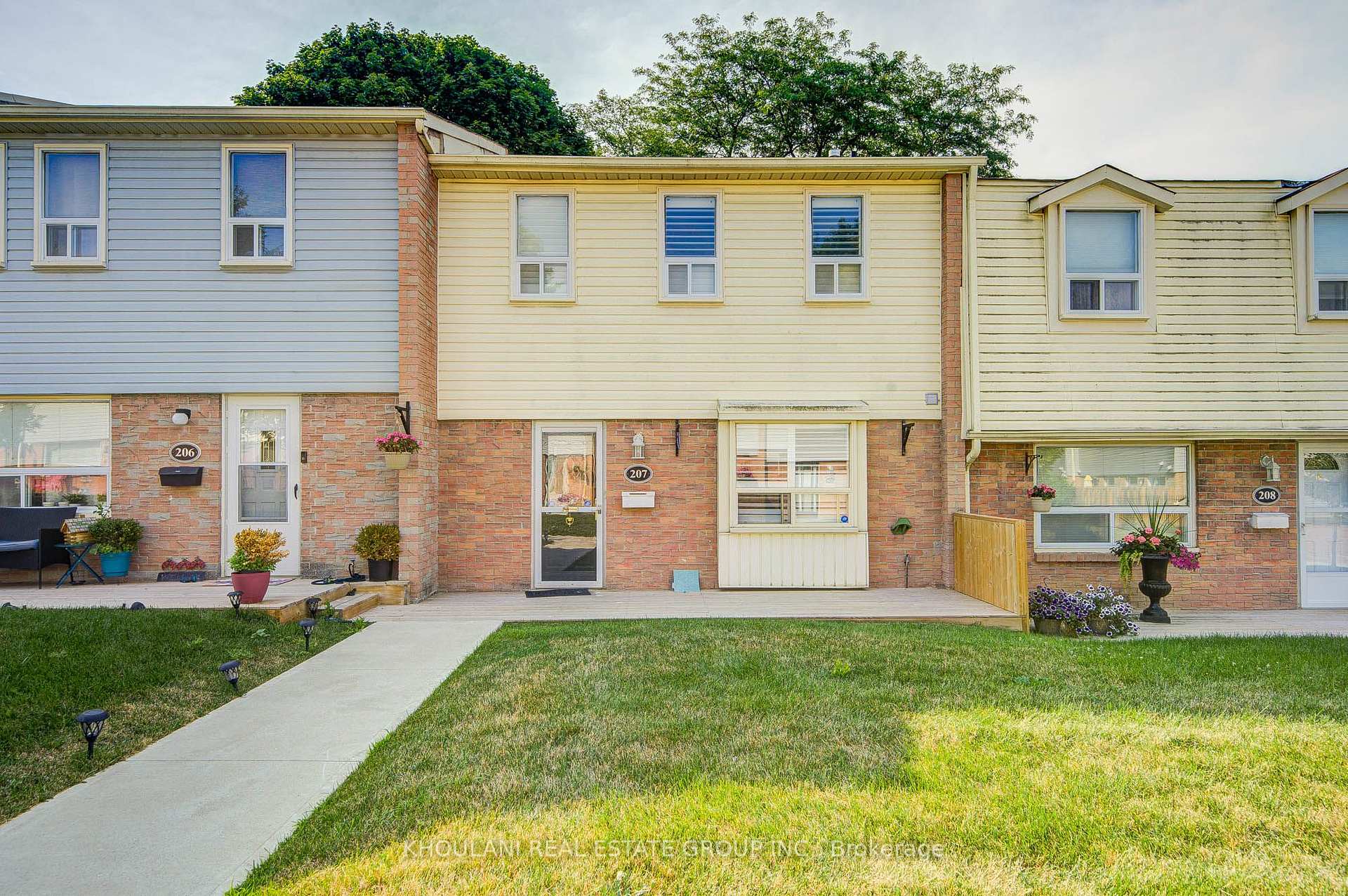 207 - 1055 Shawnmarr Road Mississauga Ontario Canada Rent residential Guru Saraf Right at Home Realty, Brokerage*
