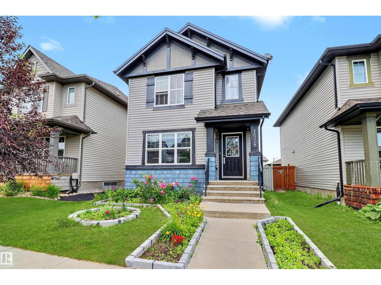 1528 35 AV NW NW Edmonton Alberta Canada Sale residential   HomeLife Guaranteed Realty