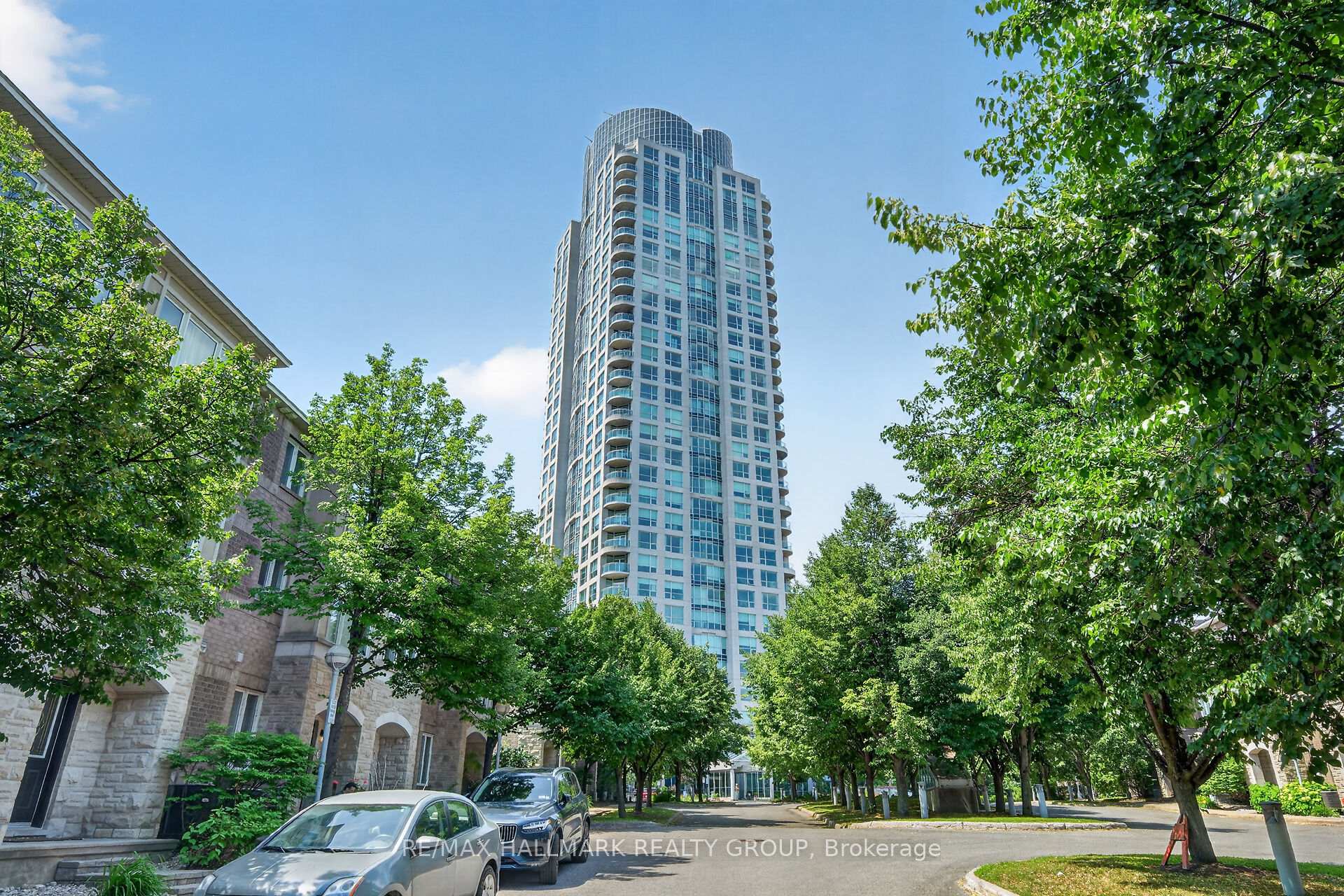 1704 - 38 Metropole Private Ottawa Ontario Canada Sold residential Royal LePage Performance Realty, Brokerage *