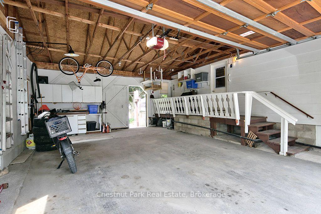 4 Bedroom Single Family Home/House's Image 39