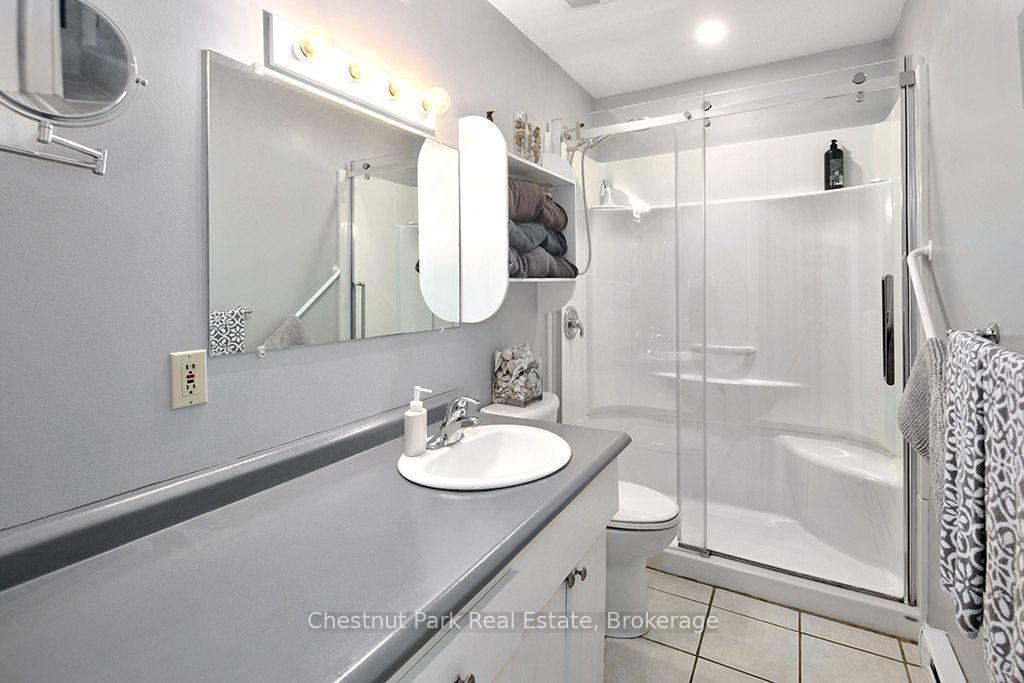 4 Bedroom Single Family Home/House's Image 31