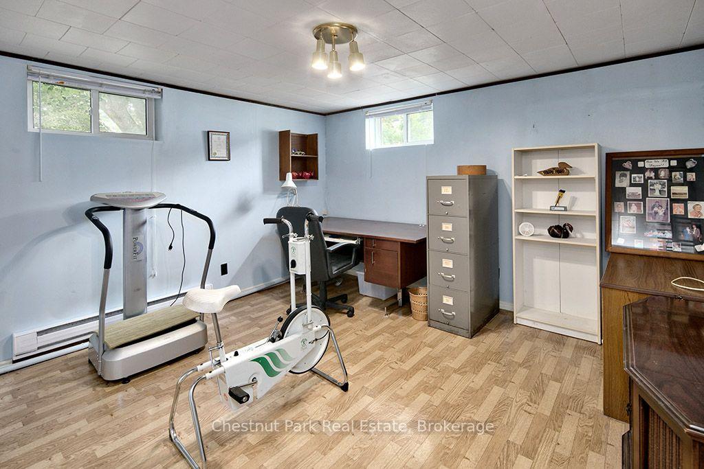 4 Bedroom Single Family Home/House's Image 35