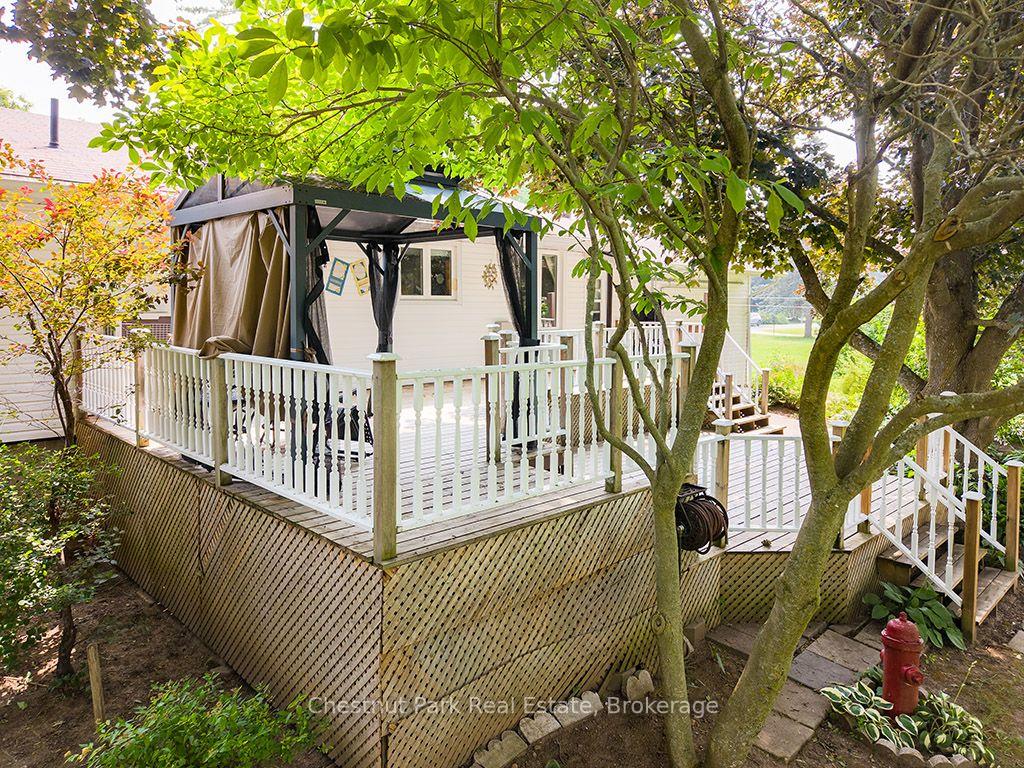 4 Bedroom Single Family Home/House's Image 27