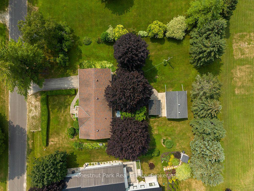 4 Bedroom Single Family Home/House's Image 25